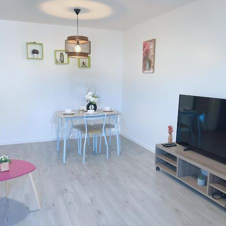 Apt 67M2 Hyper Centre: 2 Chambres, Cuisine Tv Wifi Фонтене-льо-Конт Екстериор снимка